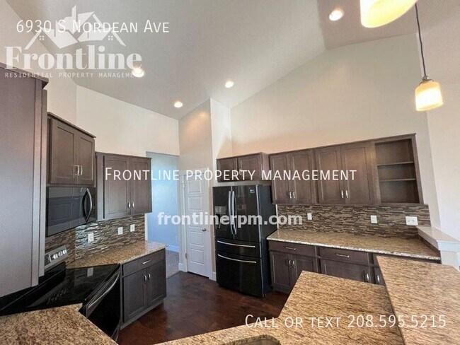 Building Photo - 6930 S Nordean Ave