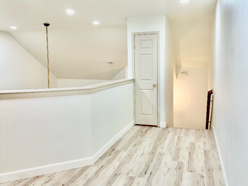 Building Photo - 10302 Buffum St