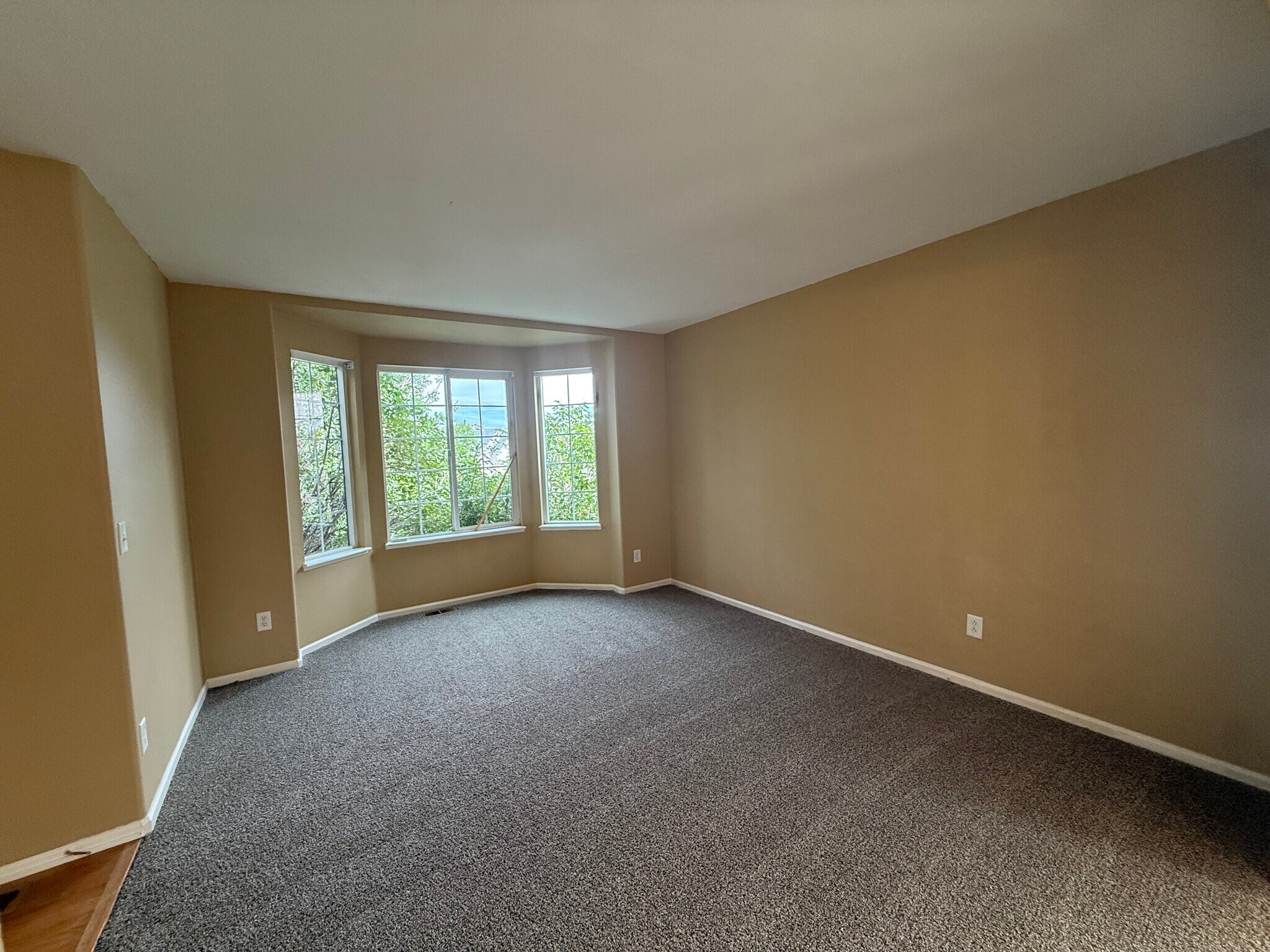 Building Photo - 4128 Ascendant Dr