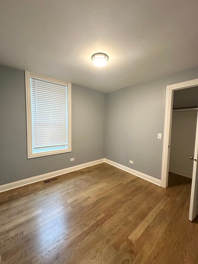 Building Photo - 12613 Maple Ave