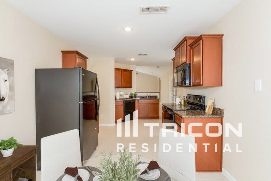 Building Photo - 437 Palomino Stand Dr