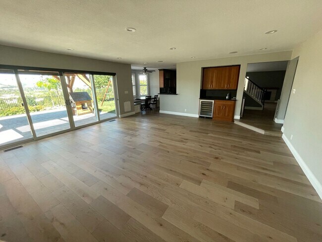 Building Photo - $6,950 - Canyon Lakes Luxury 4BR – Designer Upgrades, Wine Bar & Best Views in San Ramon