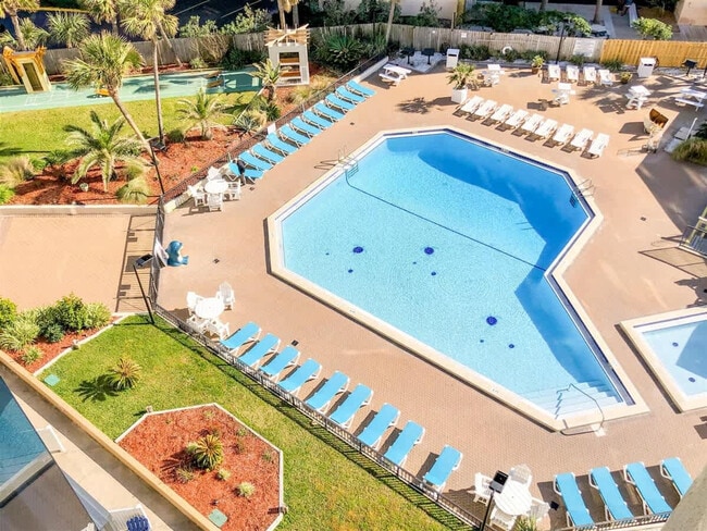 Building Photo - 8817 S Thomas Dr