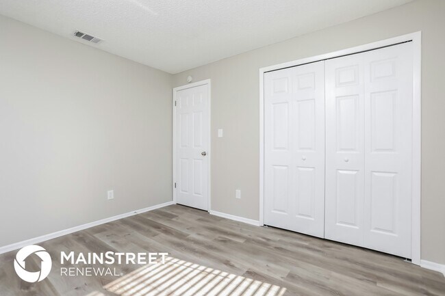 Building Photo - 13826 Lena St
