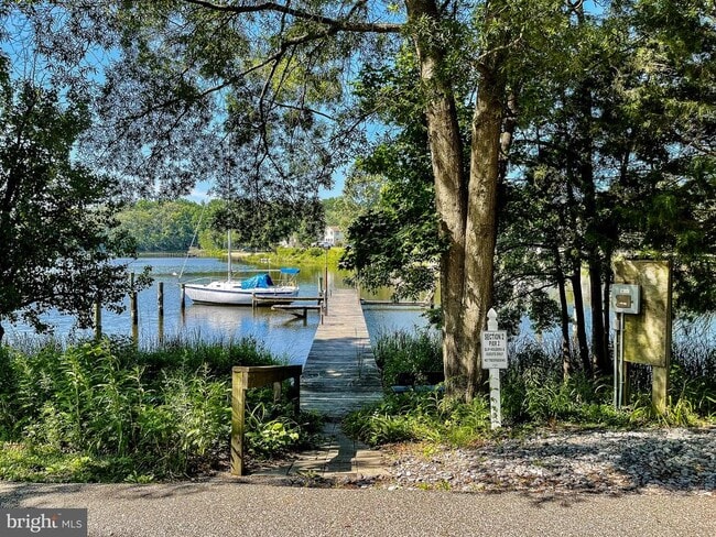 Building Photo - 1615 Grange Rd