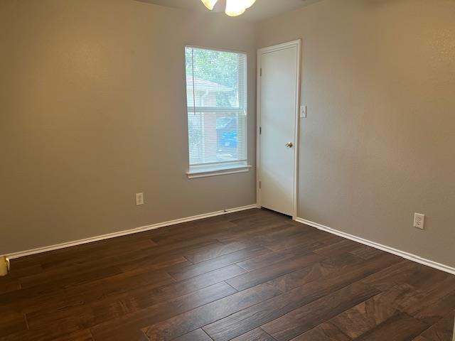 Building Photo - 331 Carriage Way