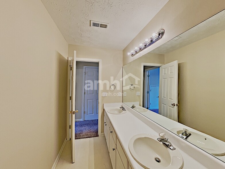 Building Photo - 3114 Golfe Links Ct