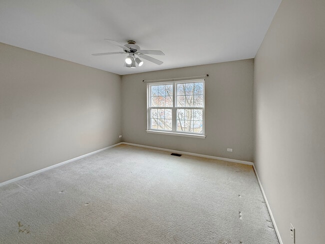 Building Photo - 18421 W Springwood Dr