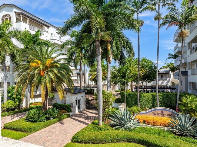 Building Photo - 1415 Sunset Harbour Dr