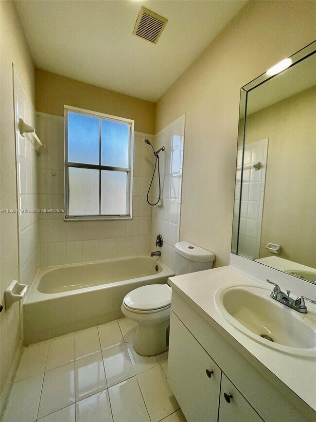 Building Photo - 13850 SW 274th Terrace