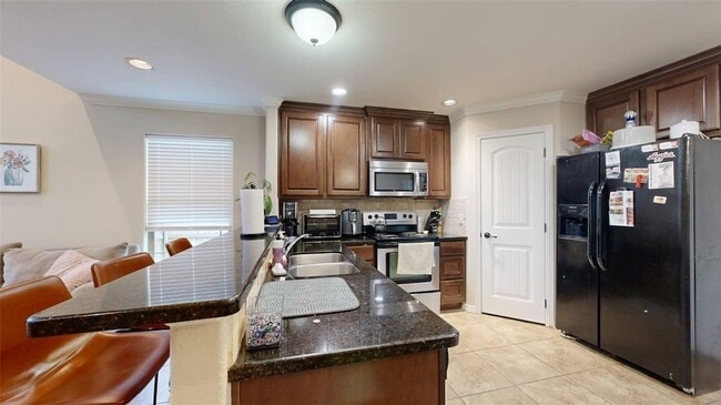 Building Photo - 454 Chimney Hill Dr