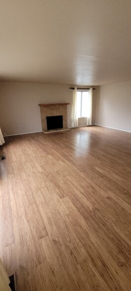 Building Photo - 2091 NE Liberty Ave