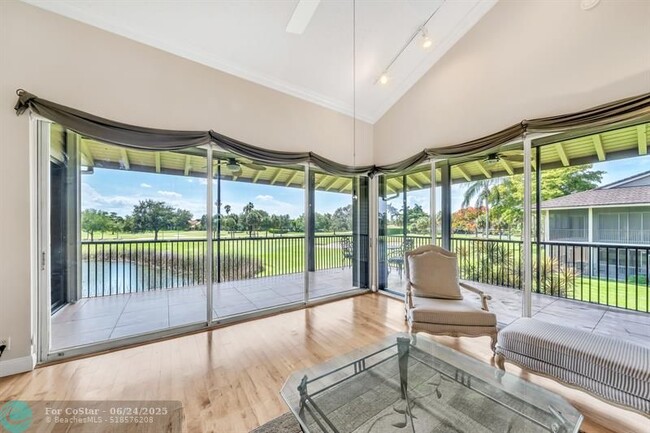 Building Photo - 7644 Elm Ridge Dr