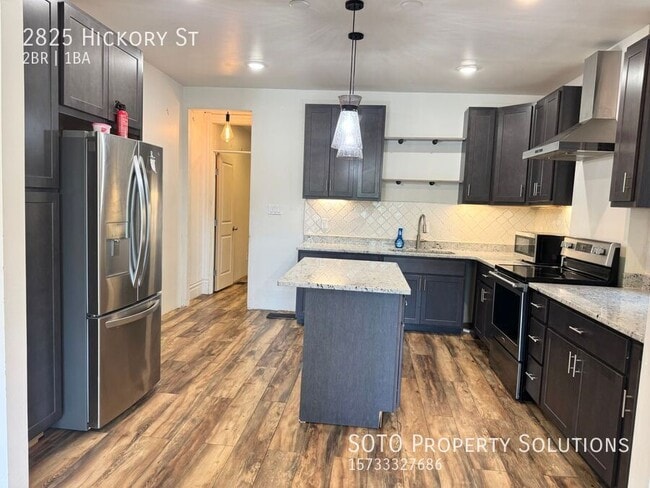 Building Photo - 2825 Hickory St