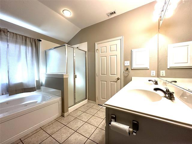 Building Photo - 3002 Admiral Dr