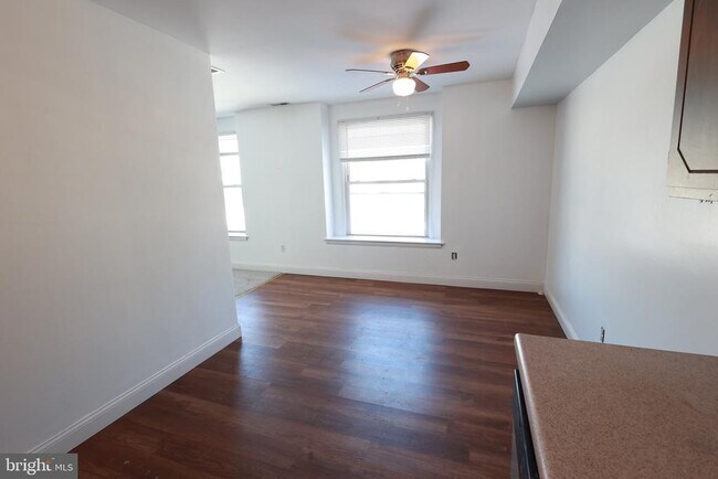 Building Photo - 8 Fanelli Ln