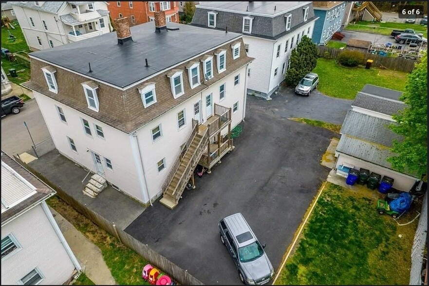 Building Photo - 197 Tripp St