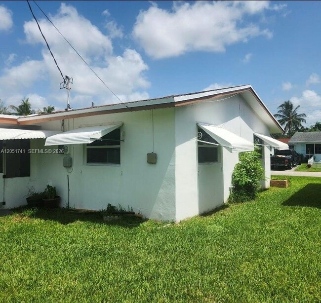 Building Photo - 2710 NW 52nd Pl