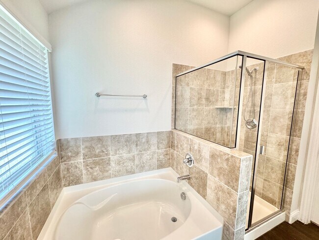 Building Photo - Argyle ISD! 3 Bed 2 Bath Home in PERFECT Location
