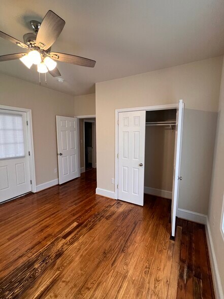 Building Photo - 1005 W High St