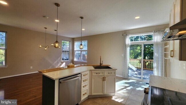 Building Photo - 14773 Truitt Farm Dr