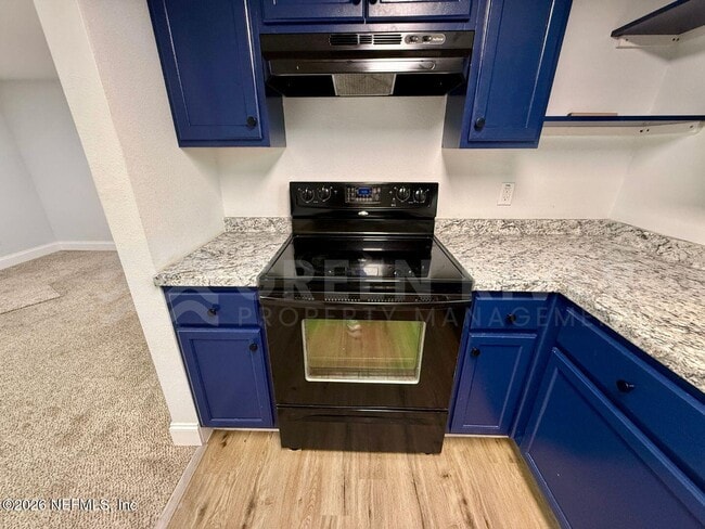 Building Photo - 403 Highland Ave S