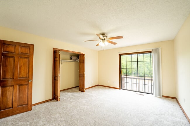 Building Photo - 5 Edgehill Cove