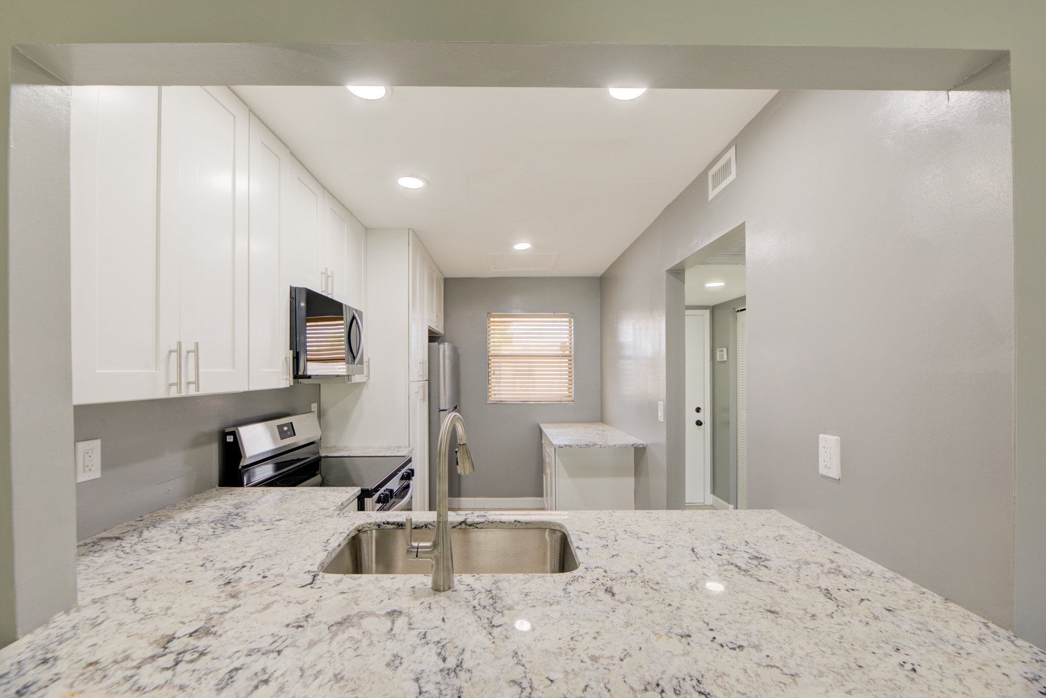 Building Photo - 851 NE 209th Terrace