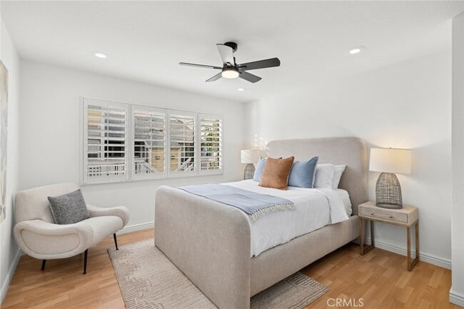 Building Photo - 127 Huntington