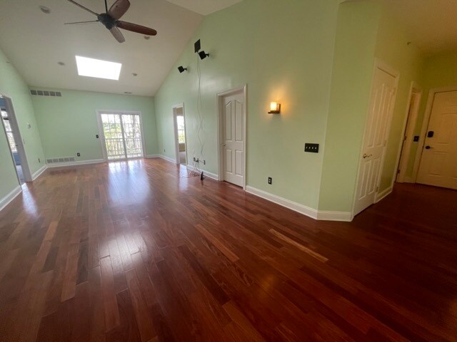 Building Photo - 1324 W Chester Pike