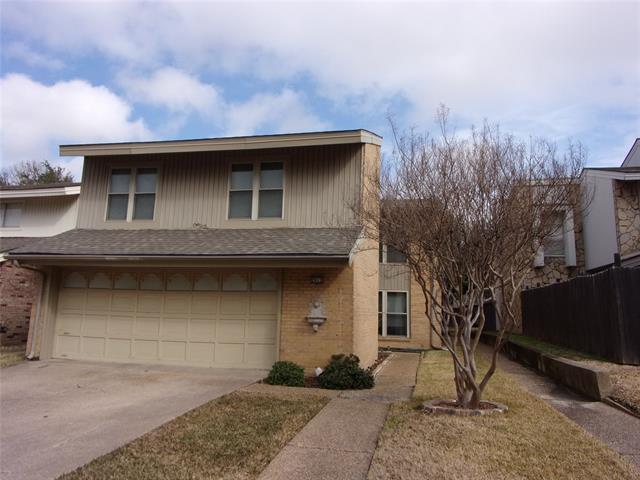 Primary Photo - 2912 Country Pl Cir