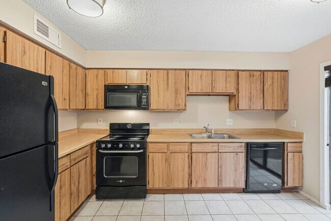 Building Photo - 3168 Windchase Blvd