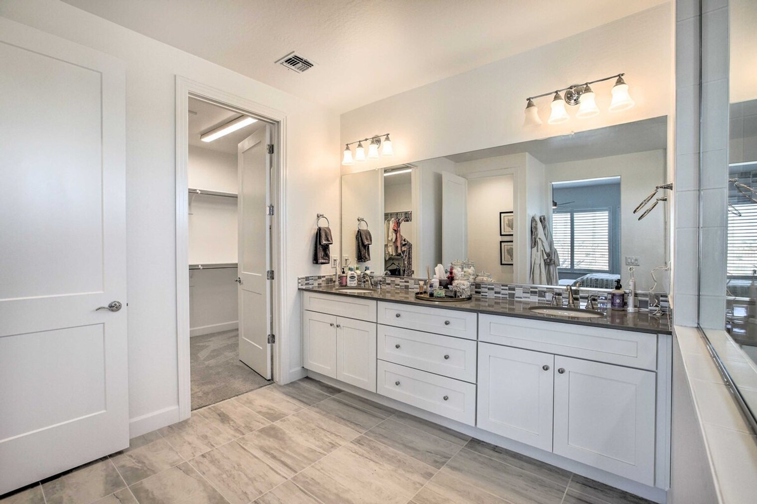 Building Photo - 16456 W Monterey Way