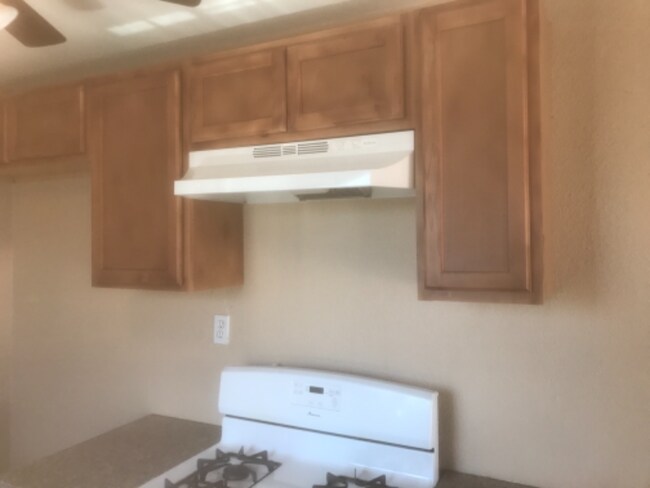 Building Photo - 11815 Nancy Ave