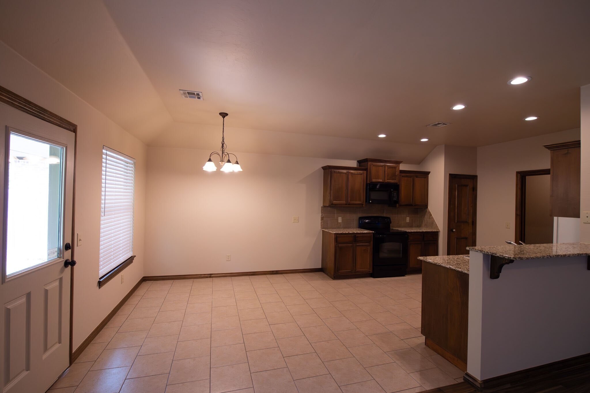 Building Photo - 13145 Austrian Pine Dr