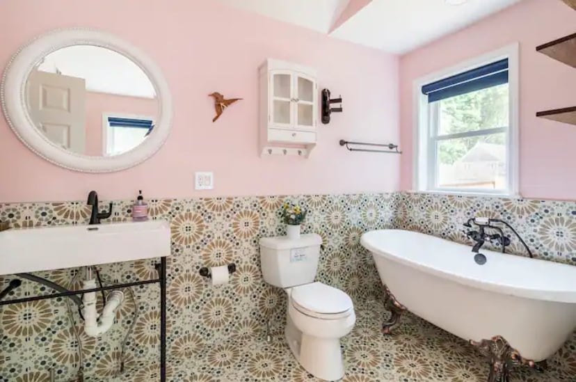 Building Photo - 7 Cushing Dr