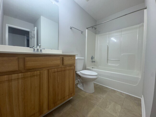 Building Photo - Newly Renovated 3BR 2BA home close to GM, Magna, Industrial Park
