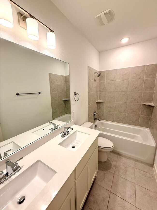 Building Photo - 4885 Ellie Ln