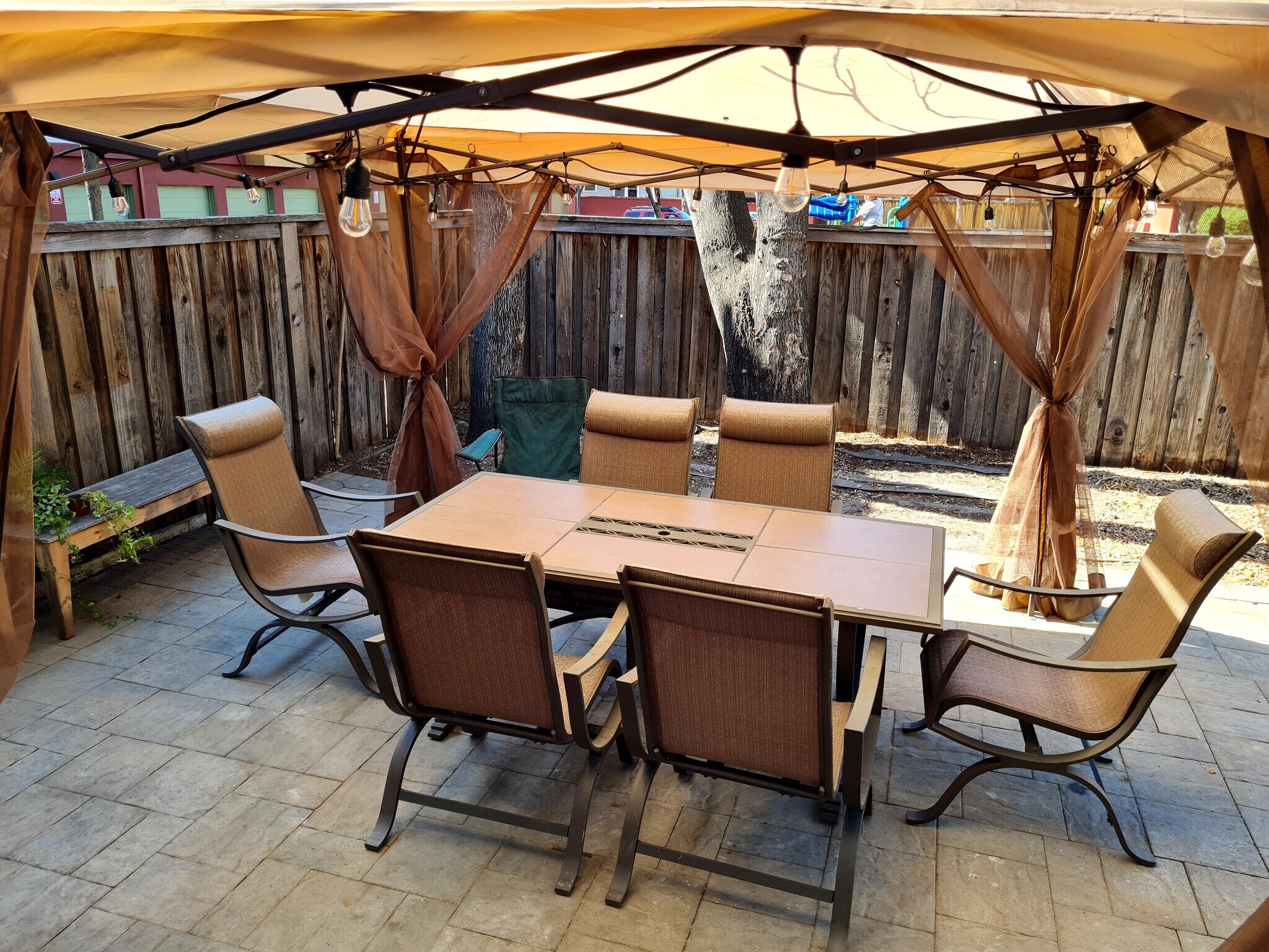 Private outdoor patio - 135 E Reed St