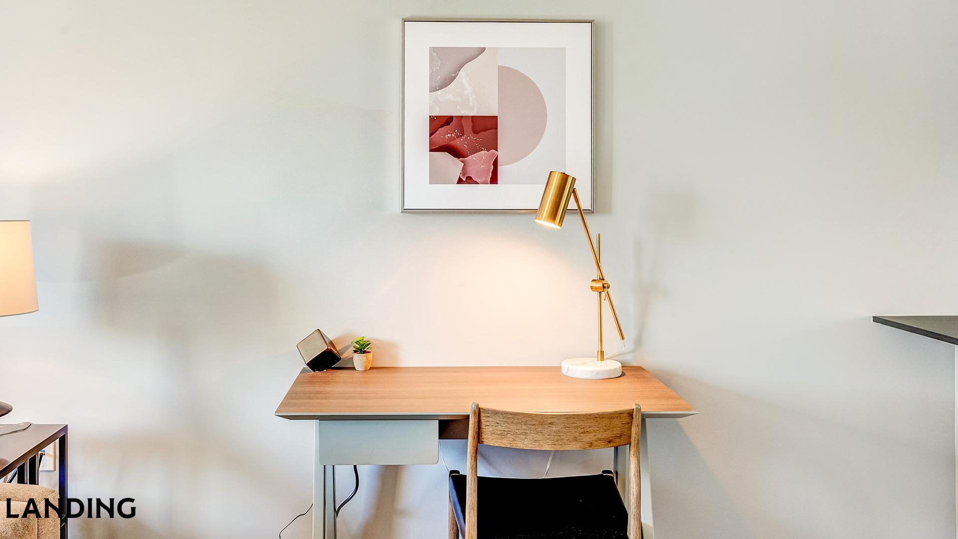 Building Photo - 5040 Linbar Dr