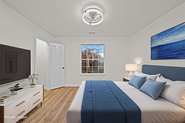 Building Photo - 16118 Market Garden Ln