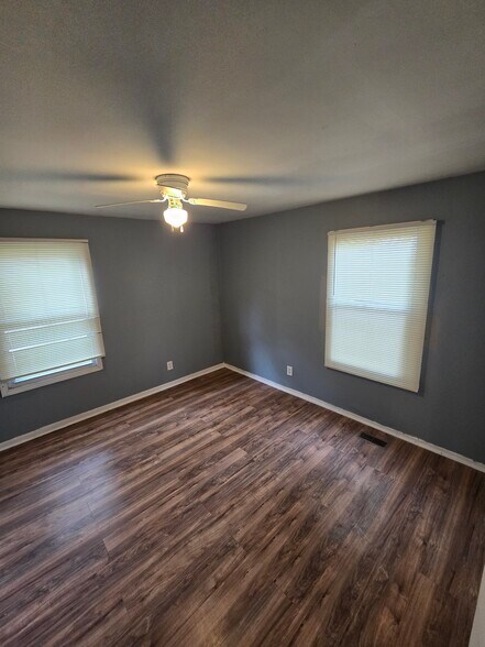 Building Photo - 21648 Gailine Ave