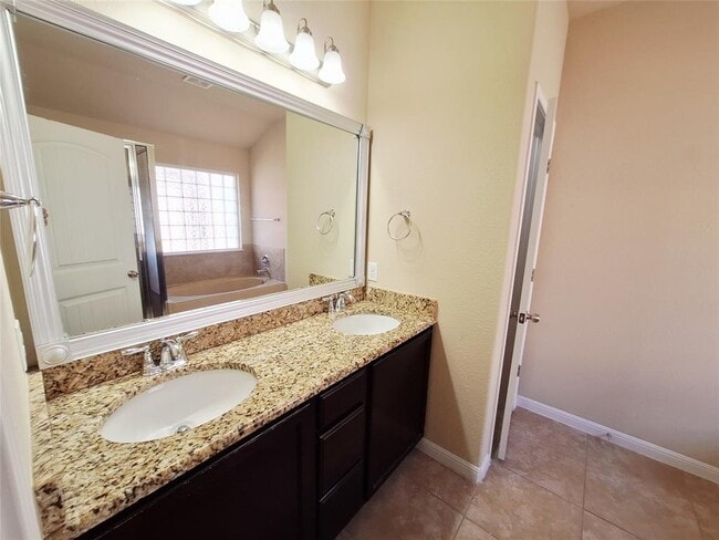 Building Photo - 11613 Faubian Ln