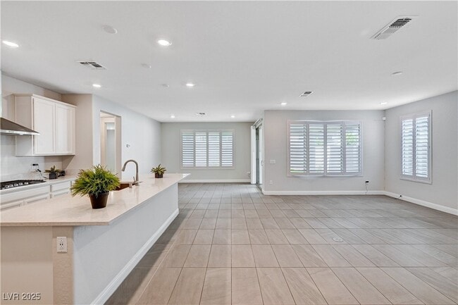 Building Photo - 2110 Millergrove Ave