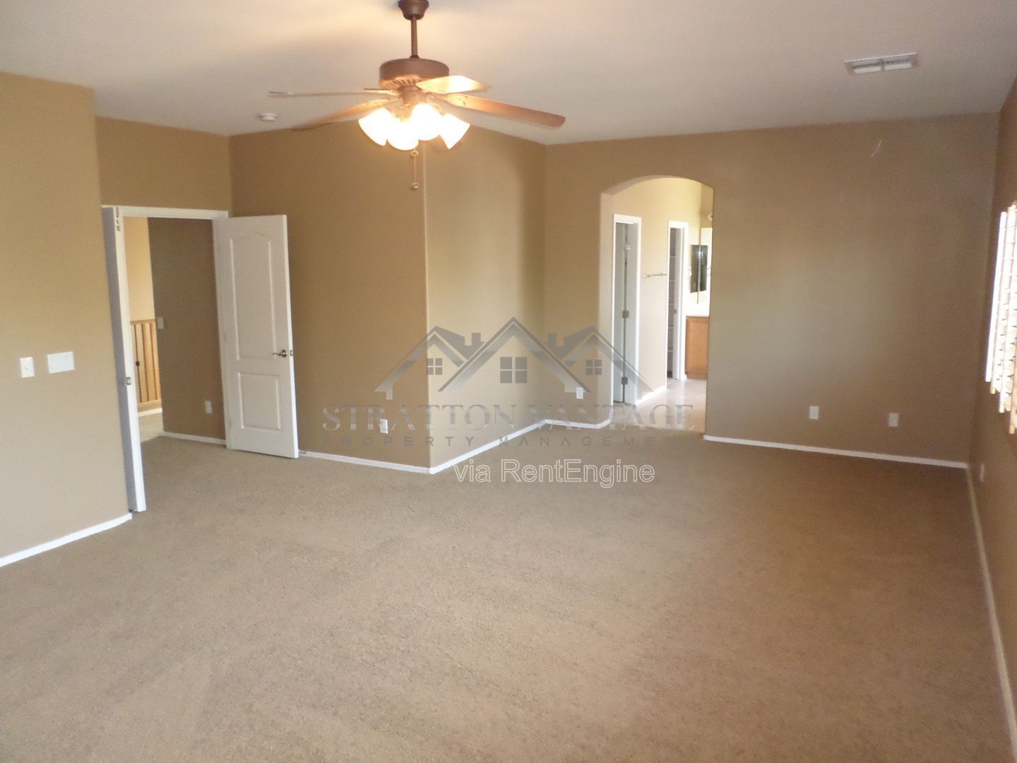 Building Photo - 4078 E Peach Tree Dr