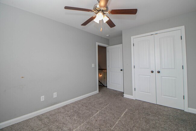 Building Photo - 3300 Twelve Oaks Blvd