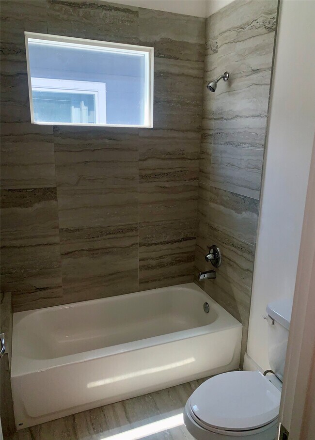 Building Photo - 10209 Las Nubes Ave