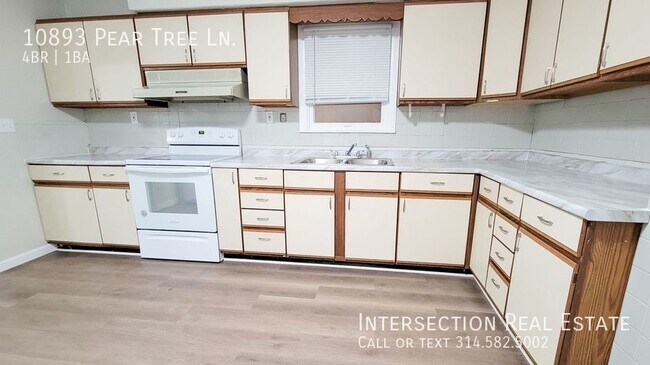 Building Photo - Completely Updated Four Bedroom in St. Ann...