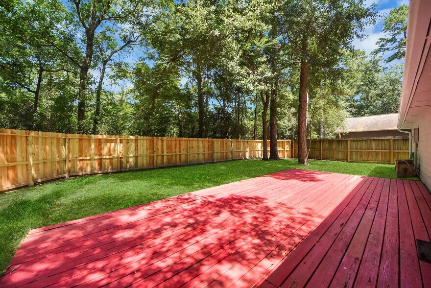 Building Photo - 15 Brentwood Oaks Ct