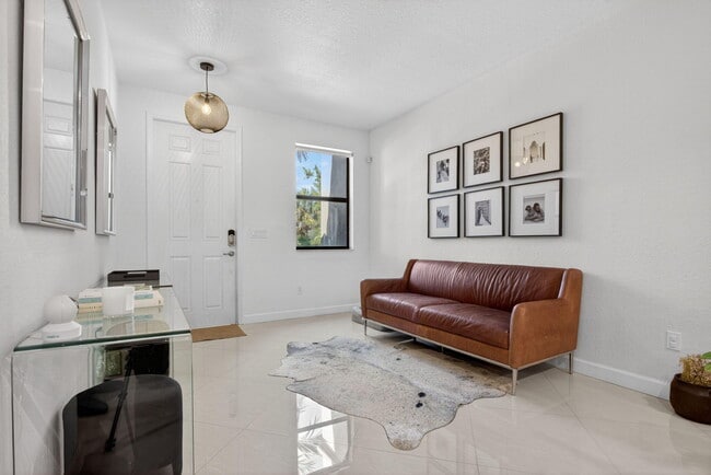 Building Photo - 4012 Devenshire Ct